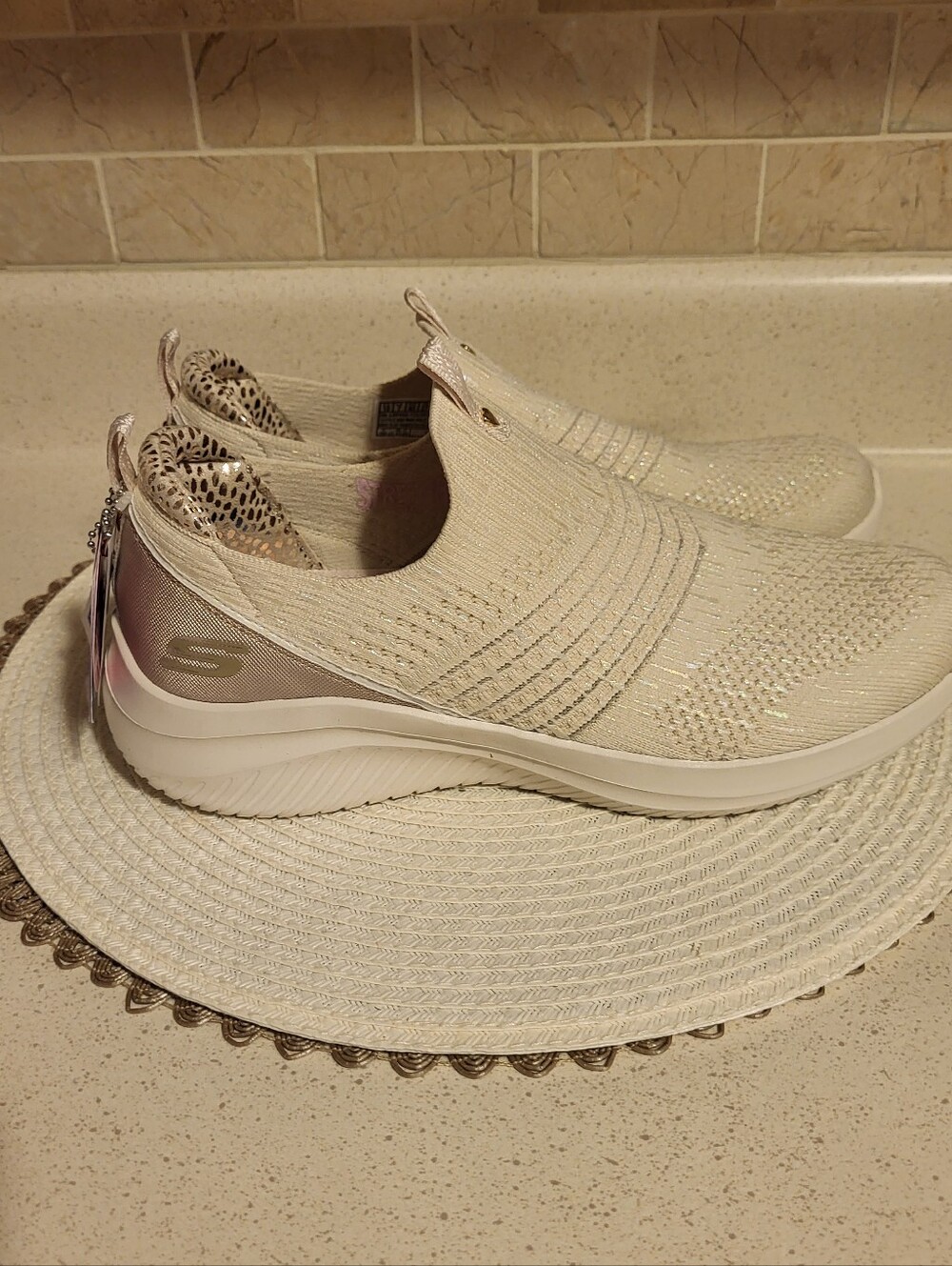 Skechers Women's Slip-On Air-Cooled Knit Sneaker Beige/Gold Leopard Trim Sz. 10